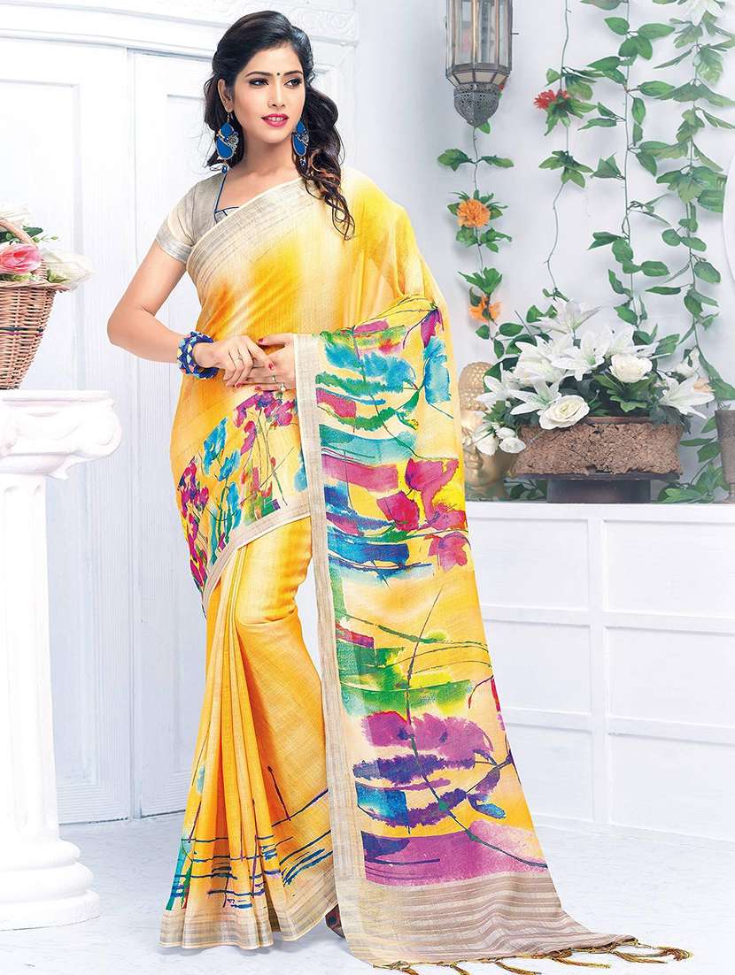 women printed bordered saree with blouse