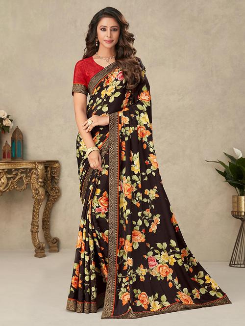 women floral printed bordered saree with blouse - 21723778 - Standard Image - 0