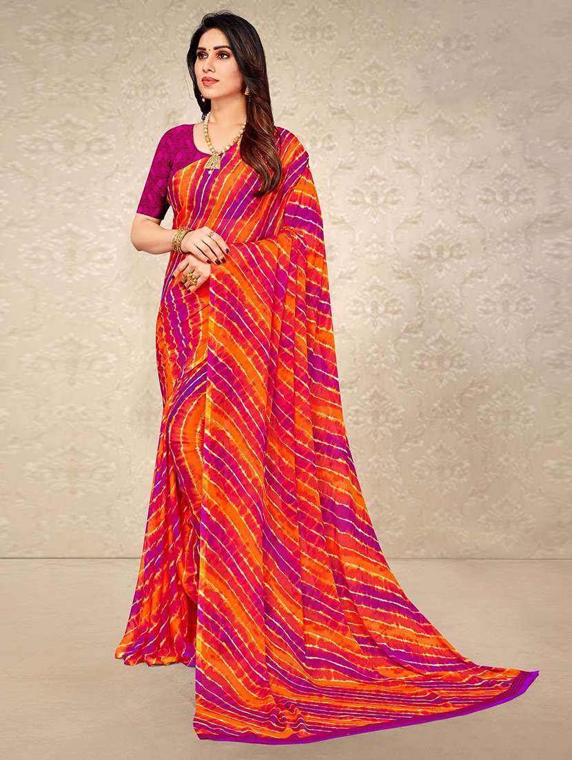 women leheriya printed bordered saree with blouse