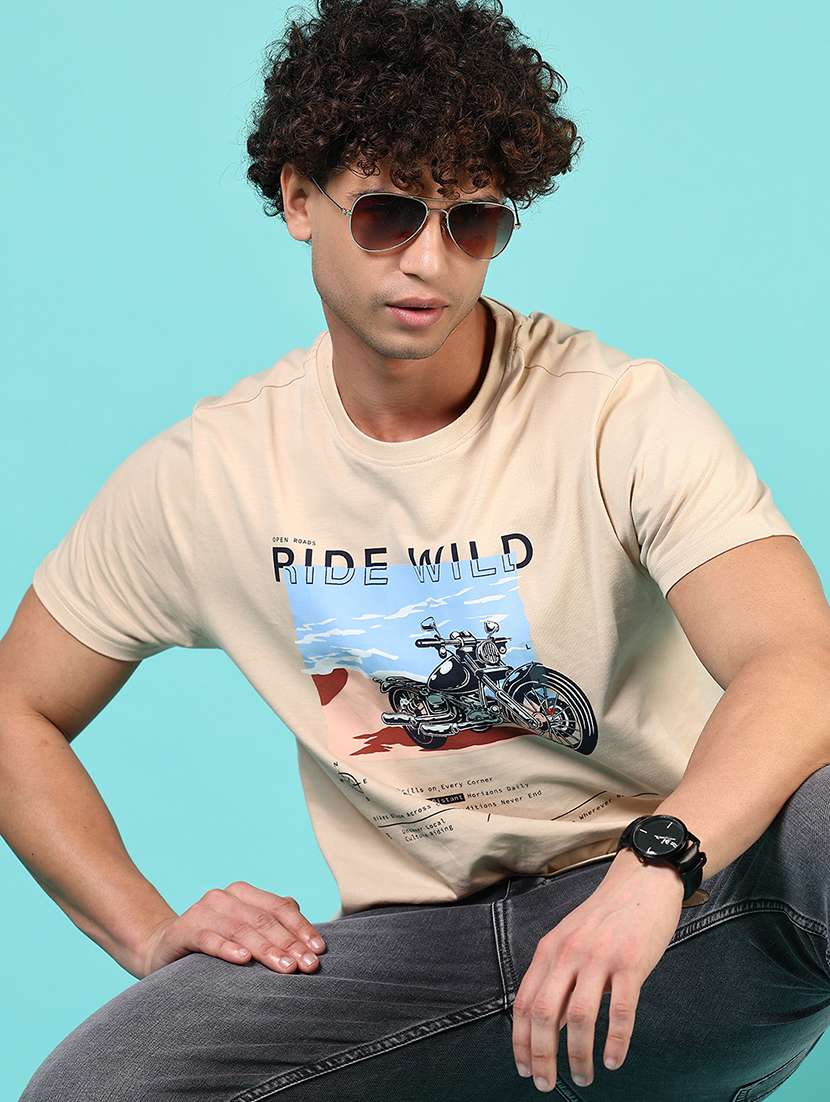 men front print round neck regular fit t-shirt - 21724123 -  Standard Image - 3