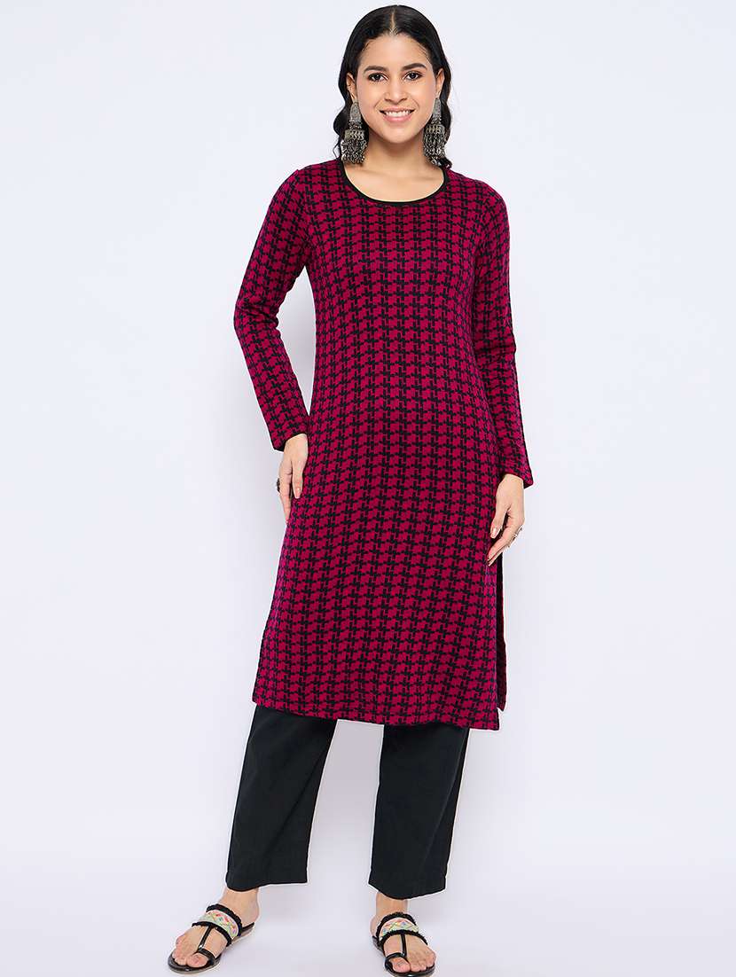women self designed long sleeves woolen kurta
