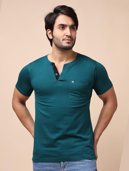 men short sleeves plain t-shirt - 21724818 - Standard Image - 0