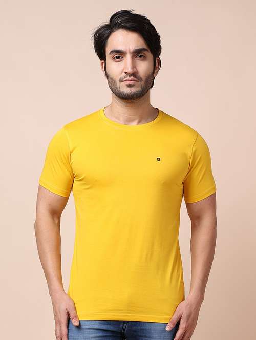 men short sleeves plain t-shirt - 21724874 -  Standard Image - 0