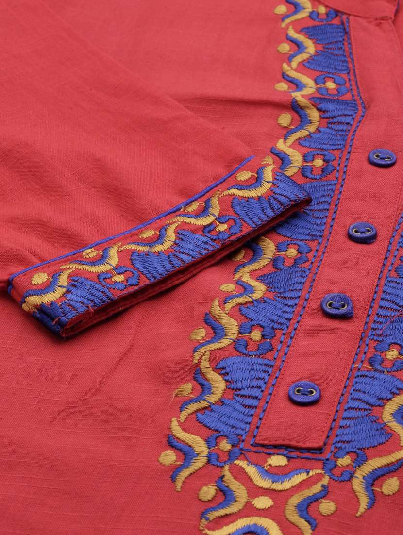 women red three quarter sleeve straight kurta - 21728035 -  Standard Image - 5