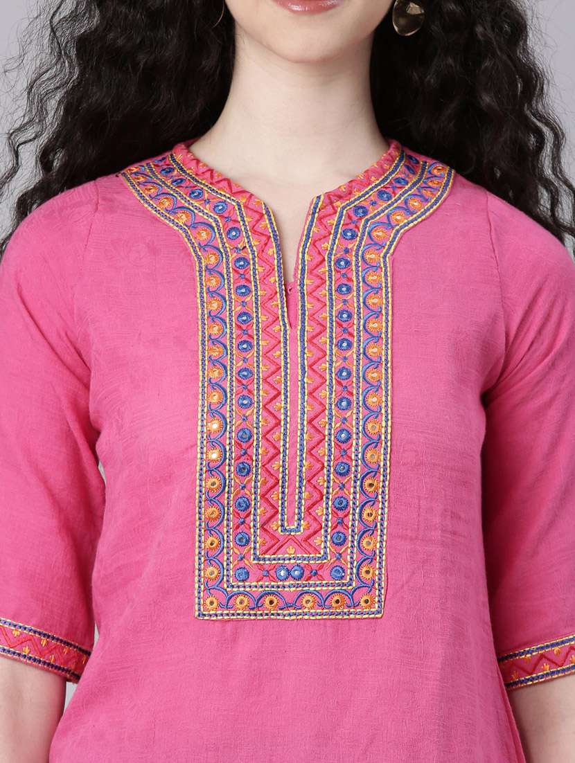 women pink three quarter sleeve straight kurta - 21728036 -  Standard Image - 8