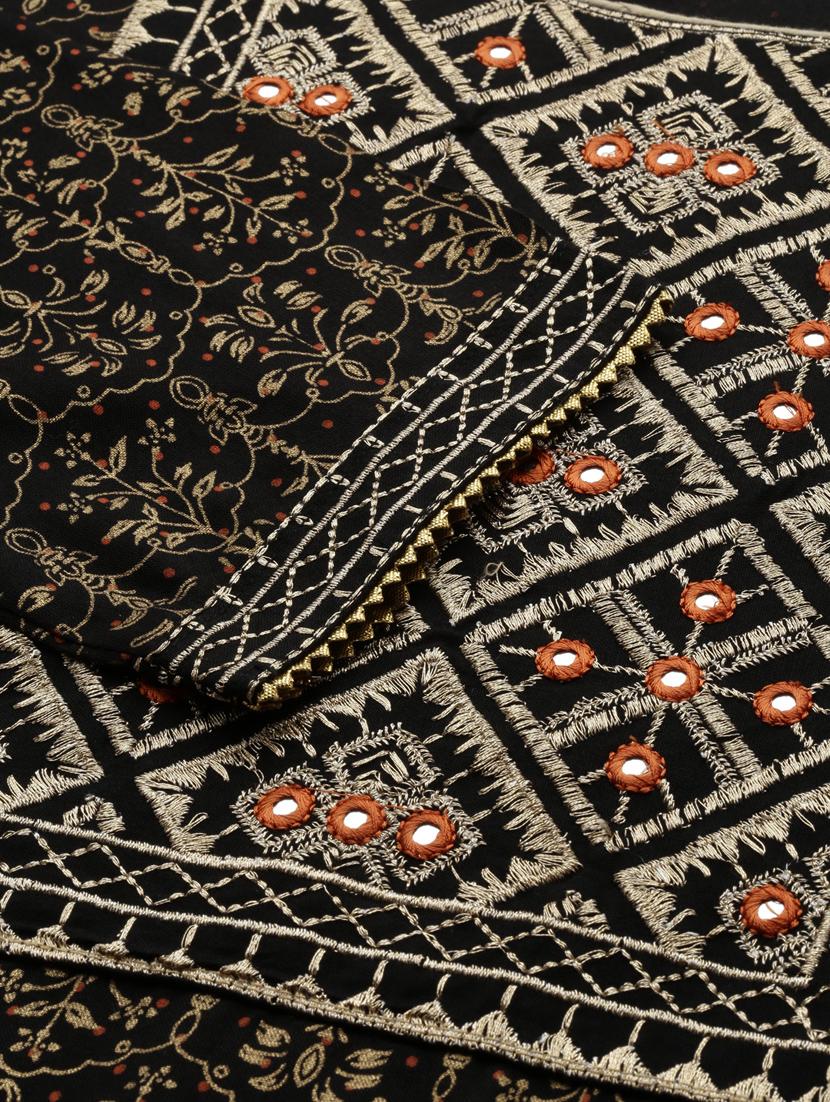 women black three quarter sleeve straight kurta - 21728038 - Standard Image - 5