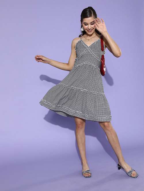 women checkered sleeveless tiered dress - 21728198 -  Standard Image - 0