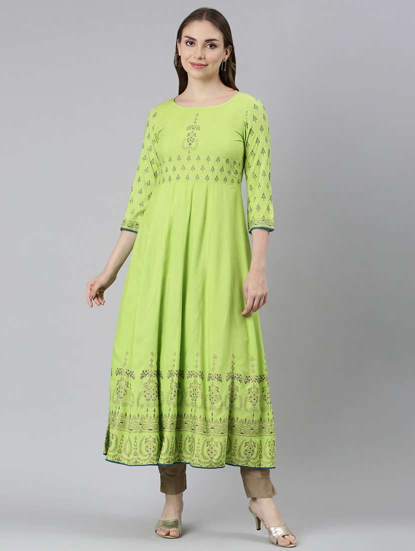 women printed round neck flared kurta