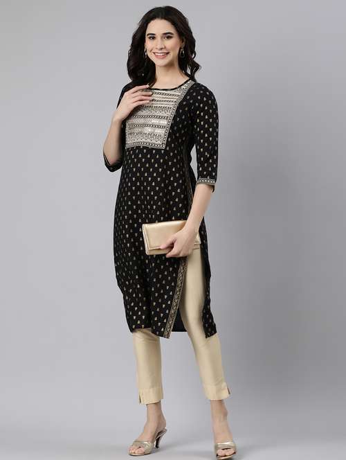 women foil print three quarter sleeve straight kurta - 21728271 - Standard Image - 0