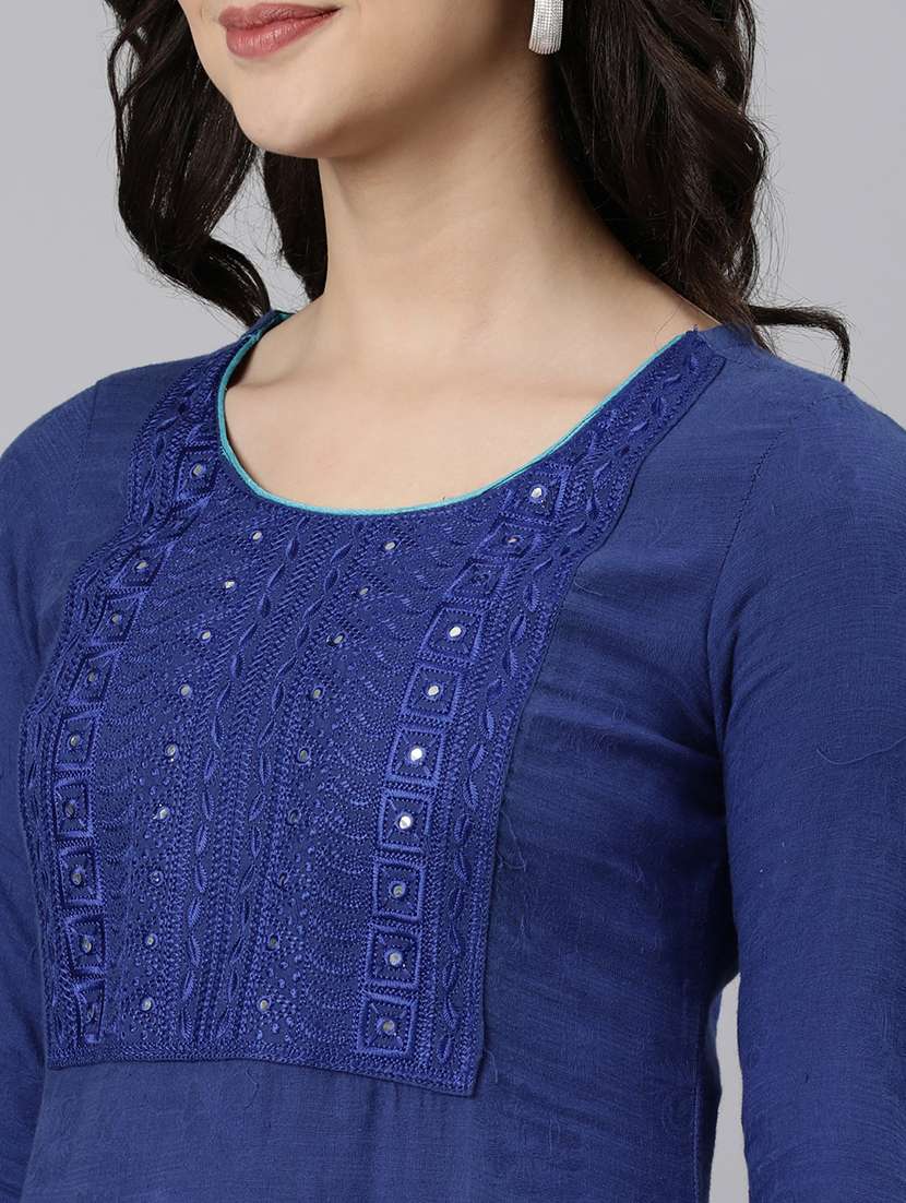 women embroidered straight kurta - 21728279 -  Standard Image - 5
