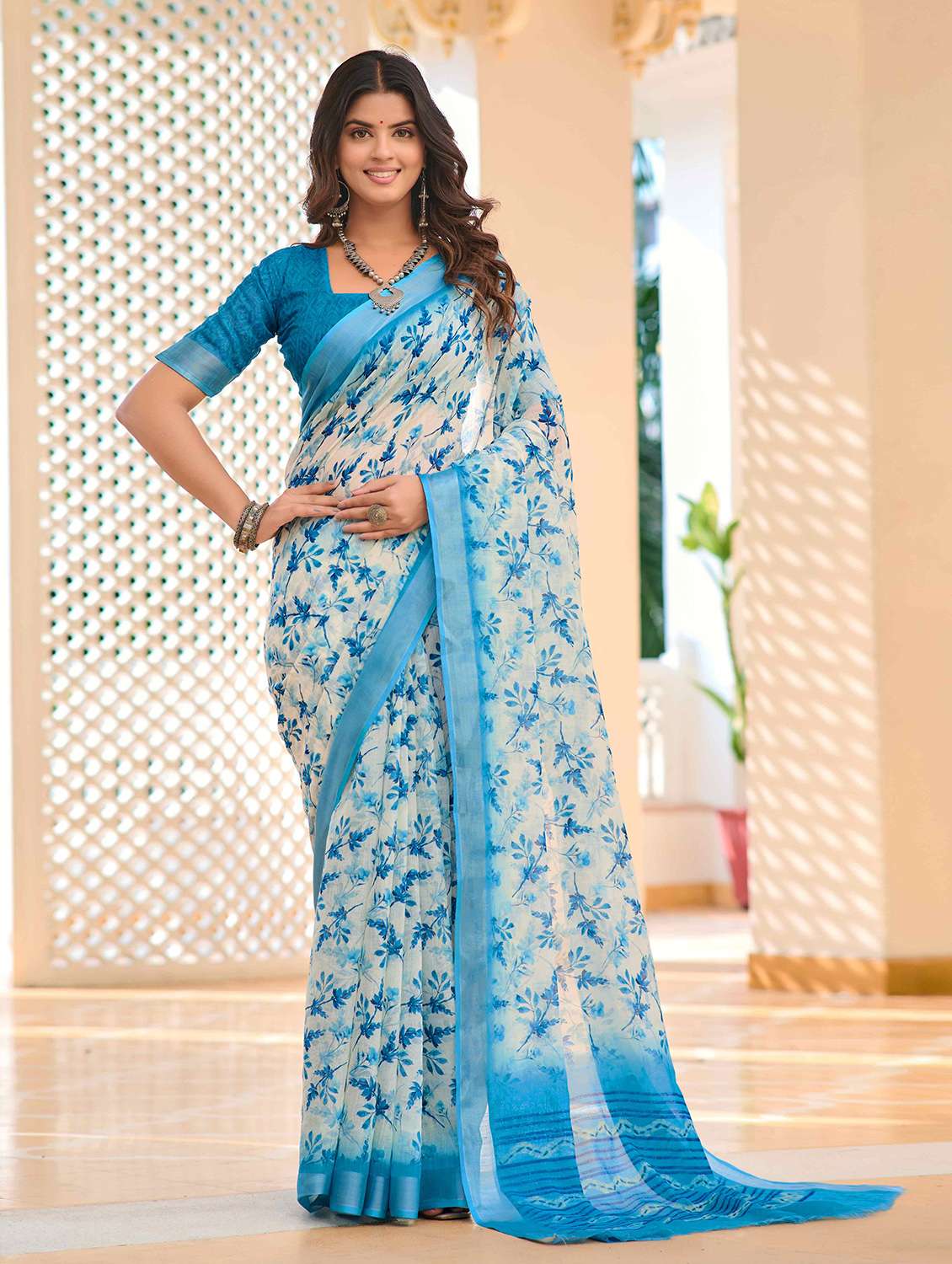 women printed casual wear saree with blouse