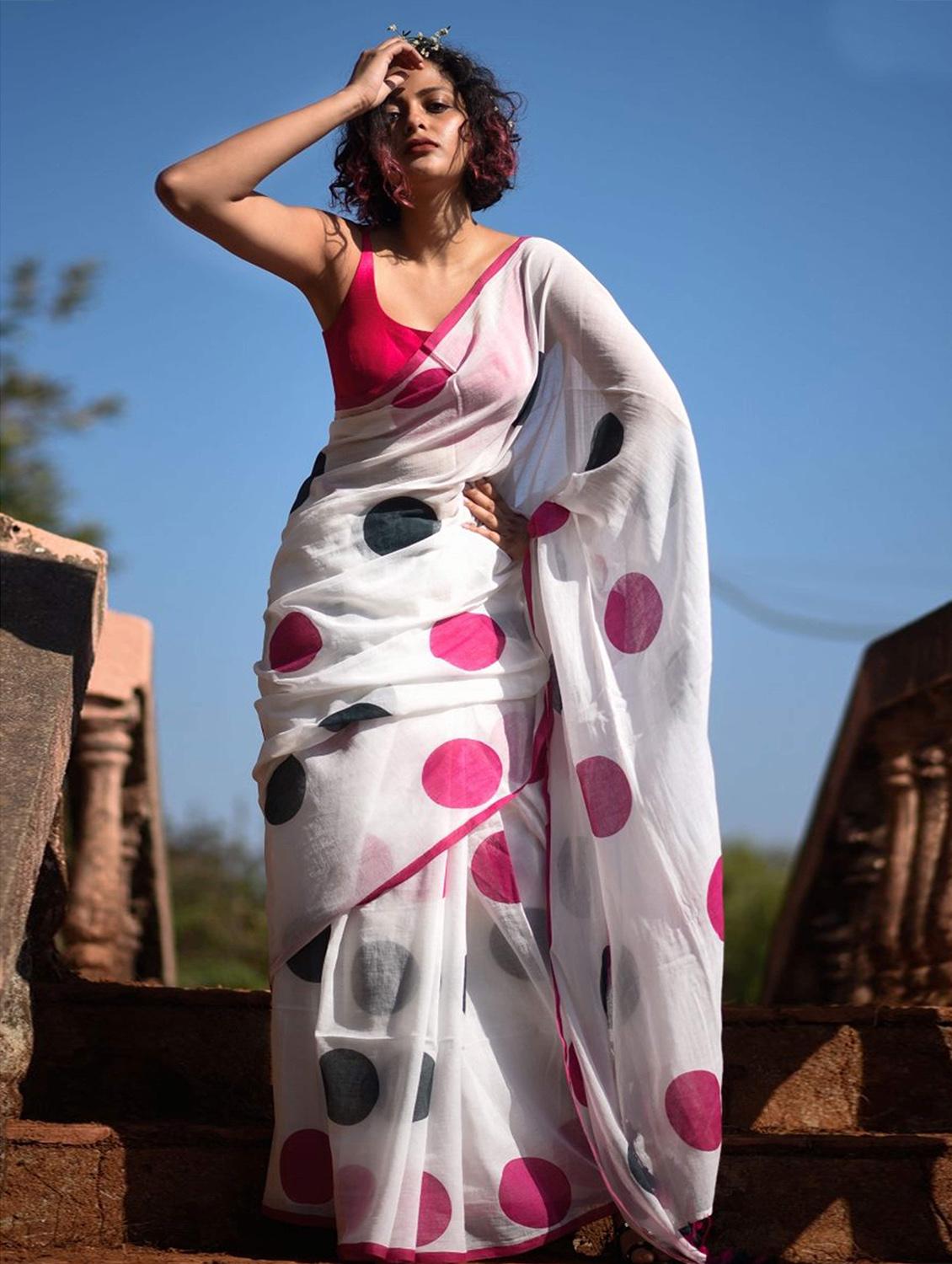 women printed casual wear saree with blouse