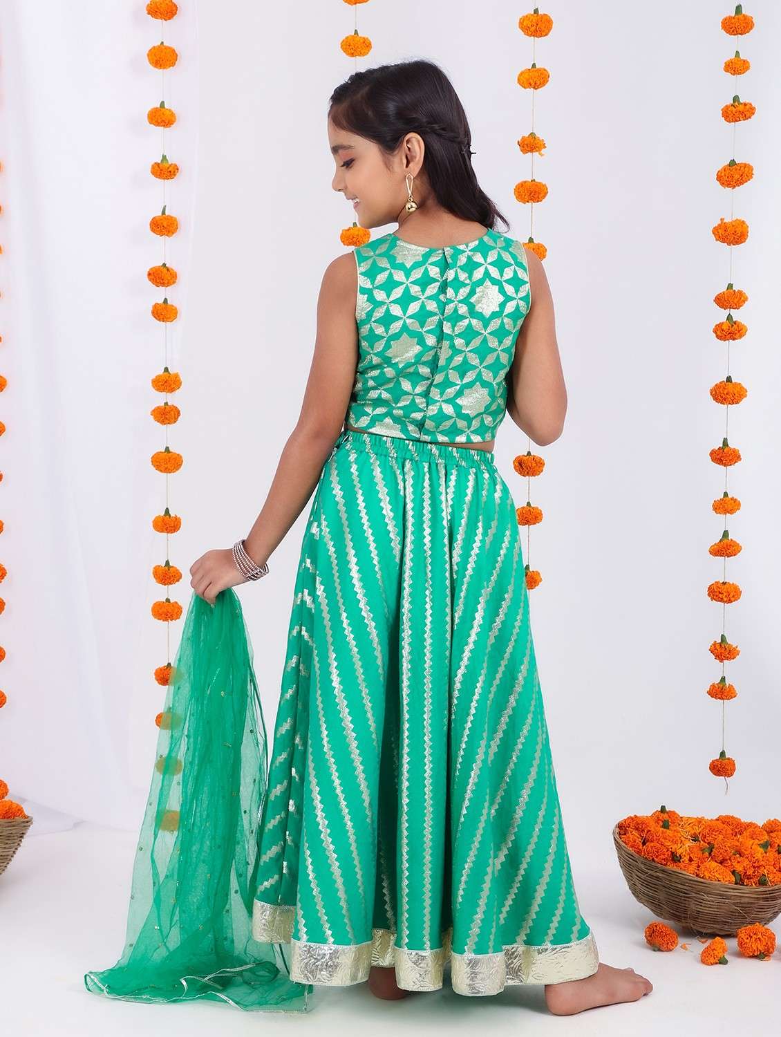 girls green self design lehenga choli with dupatta - 21729411 - Standard Image - 3