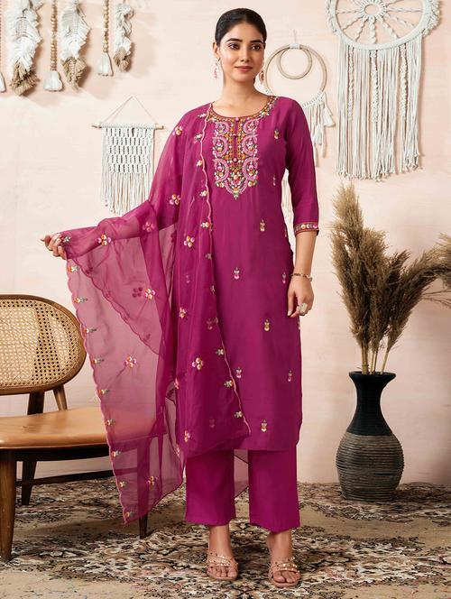 women embroidered kurta pant set with duaptta - 21729653 -  Standard Image - 0