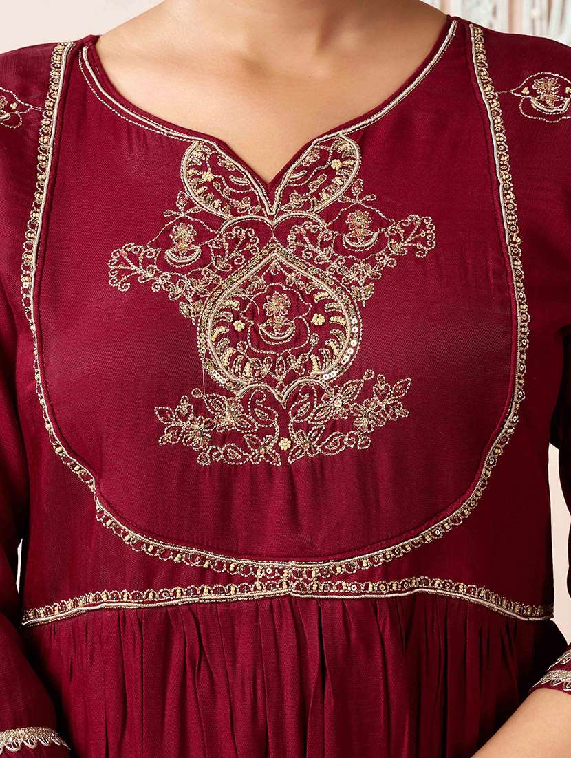 women three quarter sleeve kurta pant with dupatta set - 21729660 -  Standard Image - 3