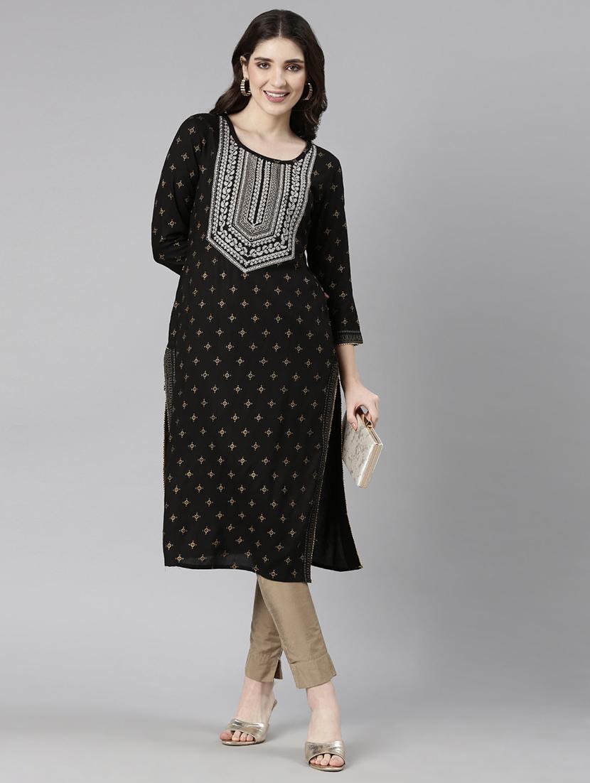 women black three quarter sleeve straight kurta - 21729758 - Zoom Image - 0