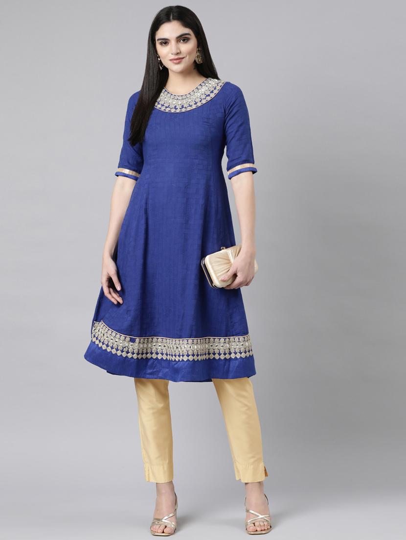 women three quarter sleeve anarkali kurta - 21729781 - Zoom Image - 0