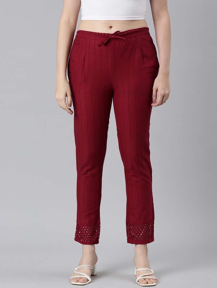 women solid mid rise tapered pant