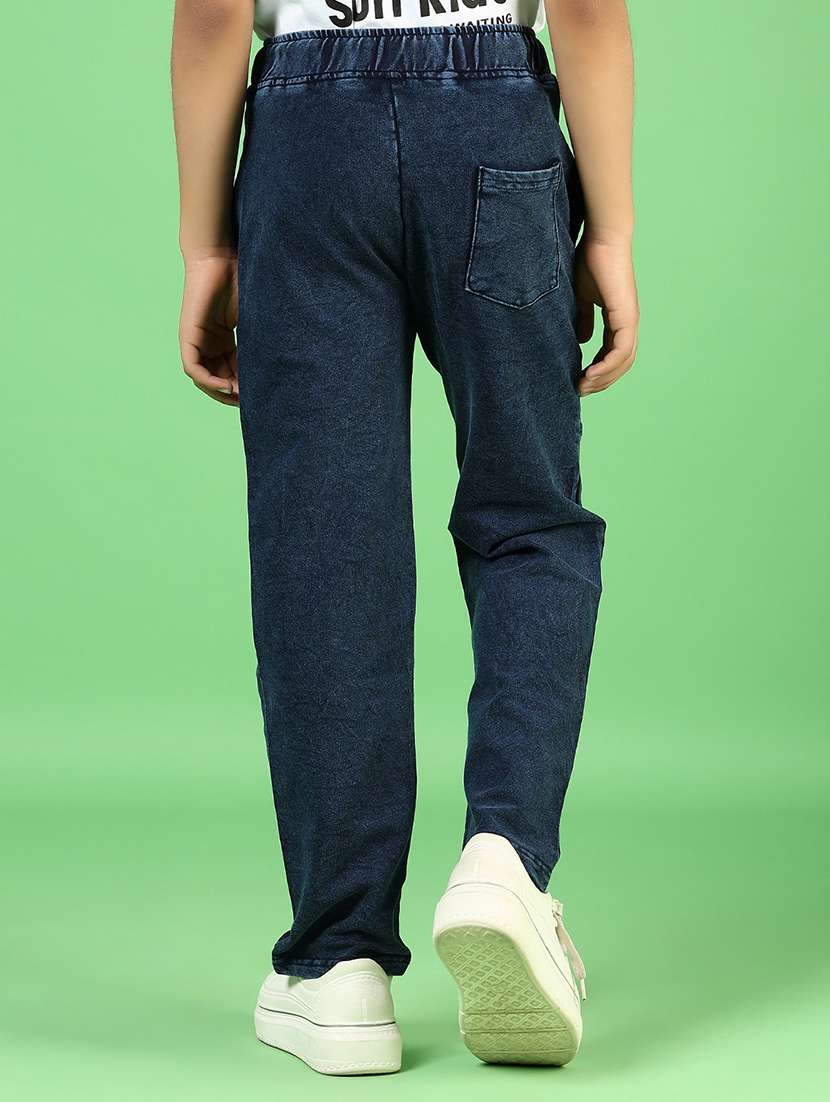 men solid mid rise relaxed fit jeans - 21729918 -  Standard Image - 3