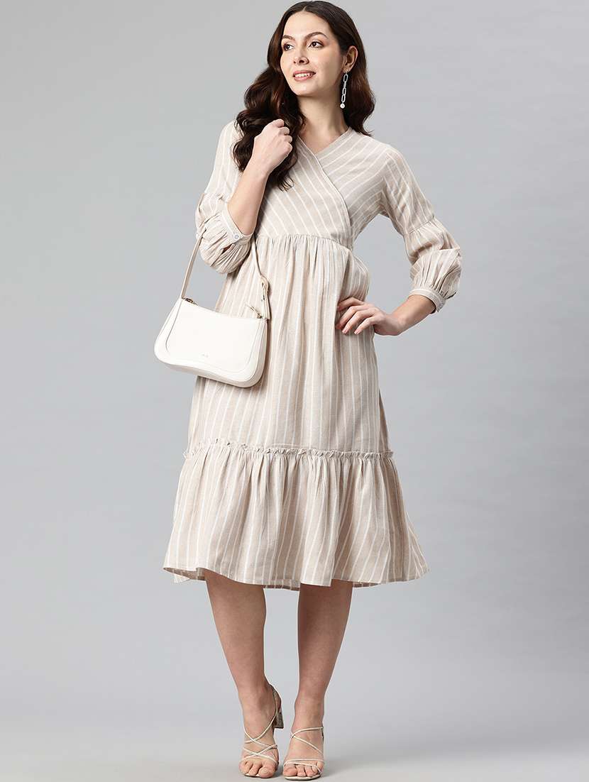 women striped puff sleeves tiered dress - 21730253 - Zoom Image - 0