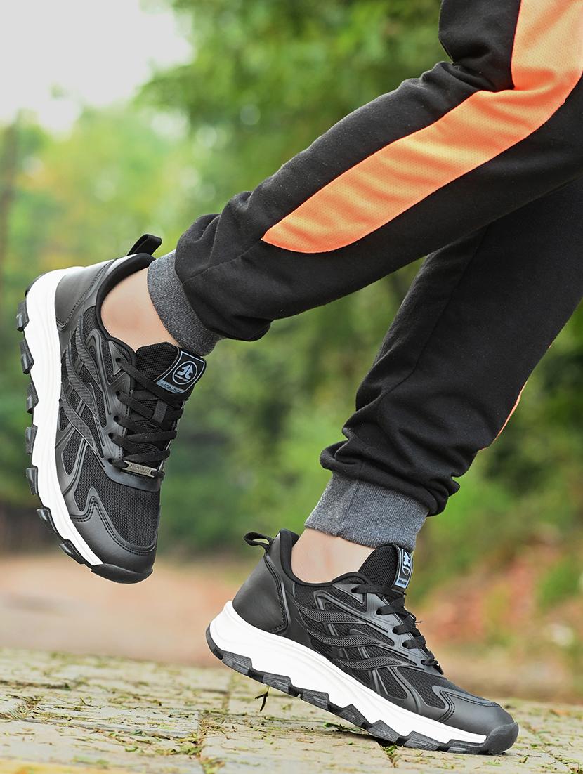 men solid lace up sport shoes - 21730716 - Standard Image - 5