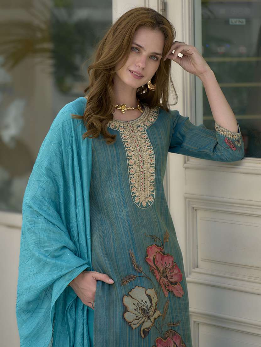 Women Three Quarter Sleeve Kurta Pant With Dupatta Set 
