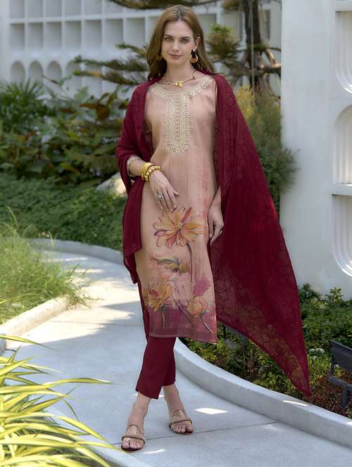 women three quarter sleeve kurta pant with dupatta set 