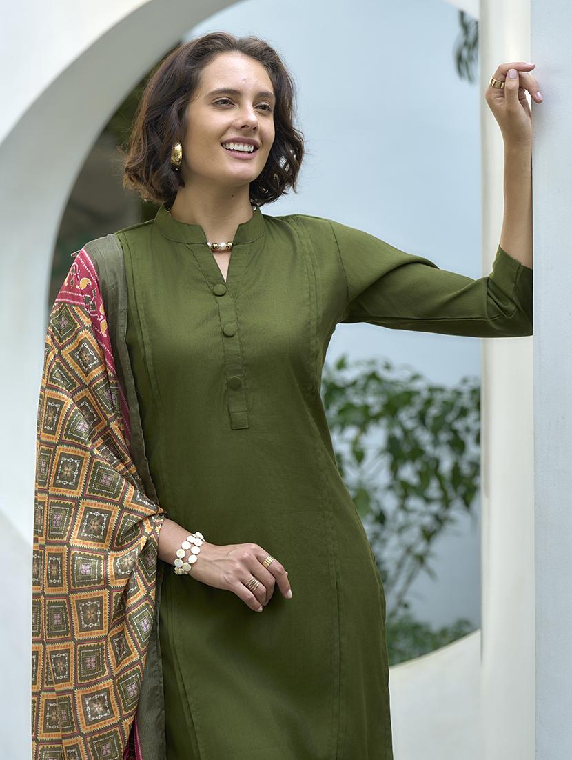 women three quarter sleeve kurta pant with dupatta set - 21730787 - Standard Image - 3