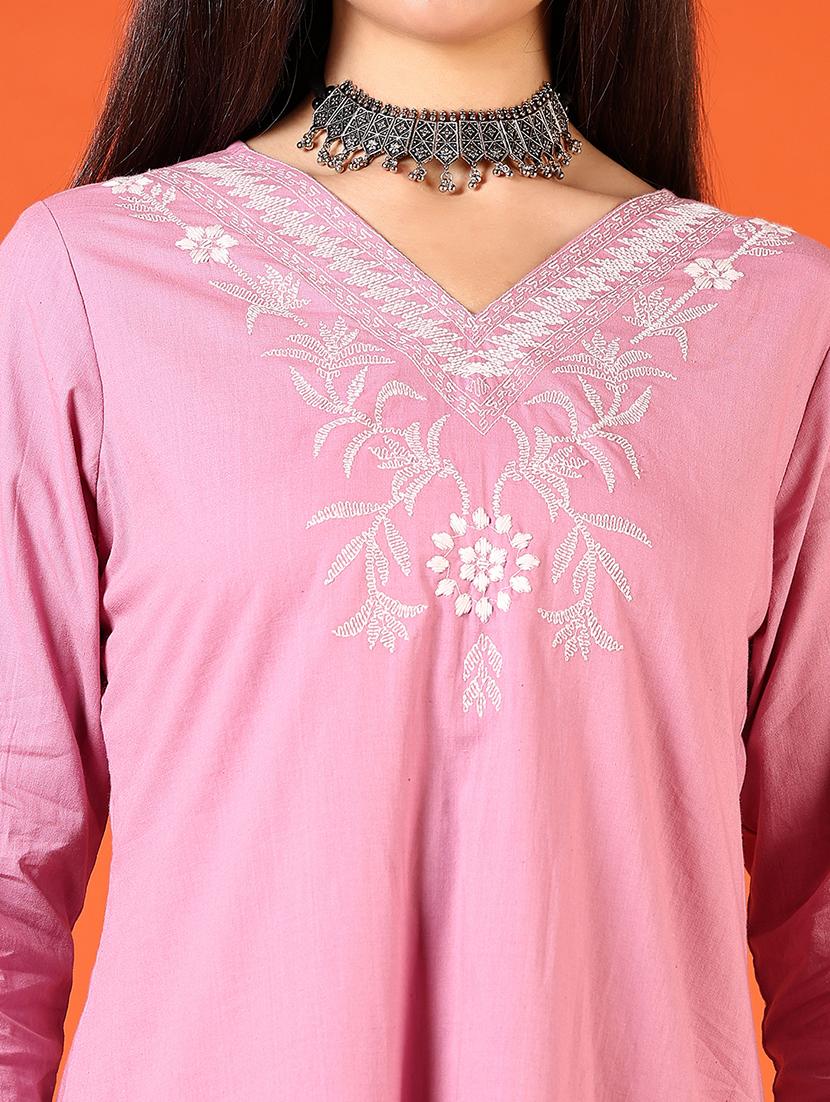 women embroidered v neck straight kurta - 21731202 - Standard Image - 5