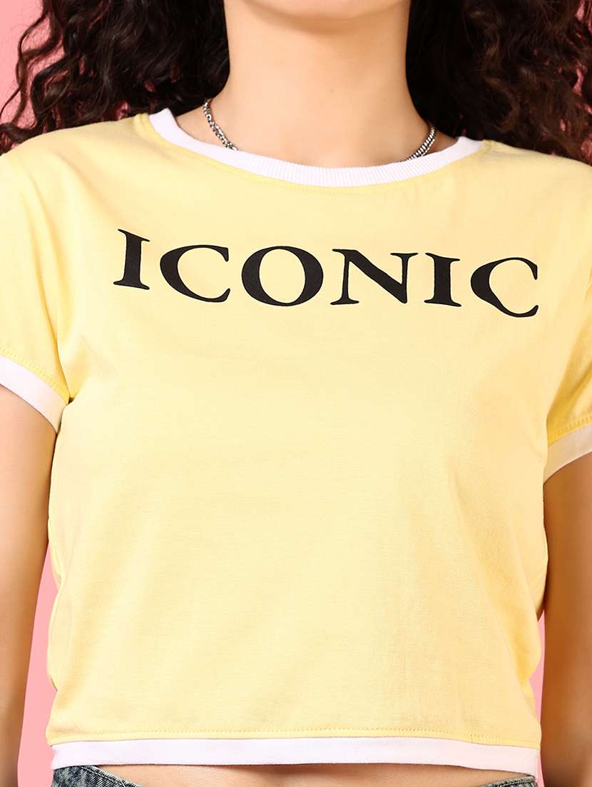 women round neck chest print crop t-shirt - 21731282 -  Standard Image - 3
