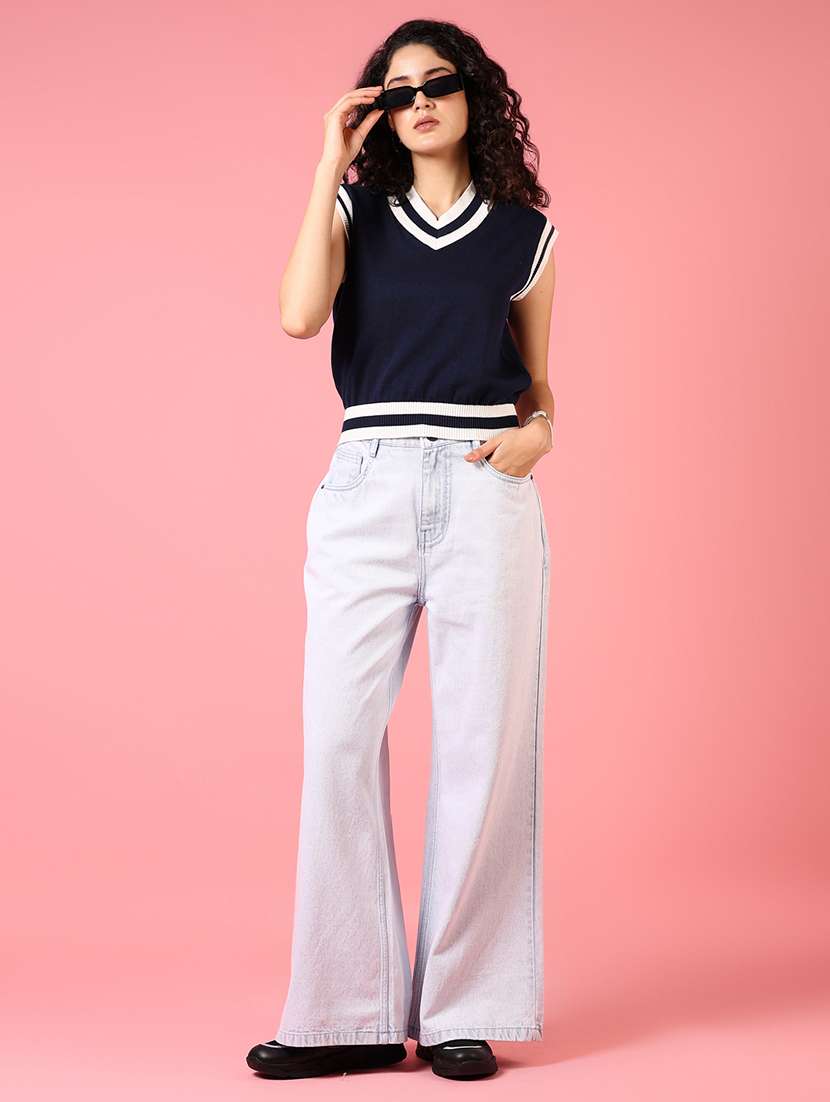 women v-neck solid crop top - 21731312 - Standard Image - 3