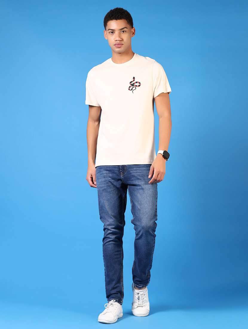 men washed mid rise jeans - 21731489 -  Standard Image - 5
