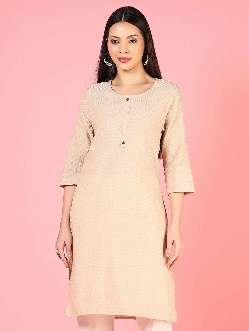 women three quarter sleeve straight kurta