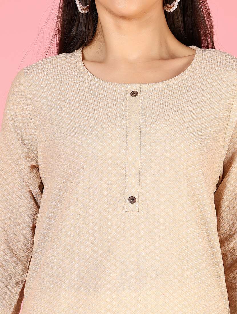 women three quarter sleeve straight kurta - 21732133 - Standard Image - 5