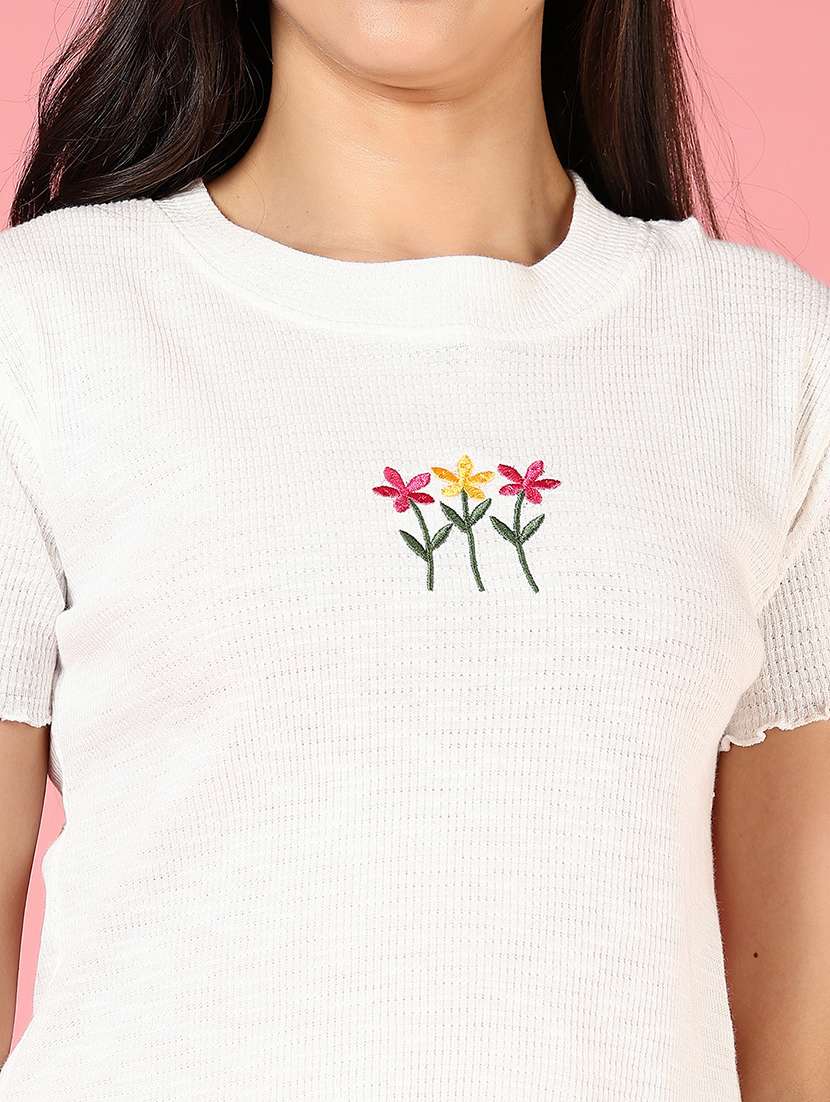 women off white round neck crop top - 21732178 - Standard Image - 5