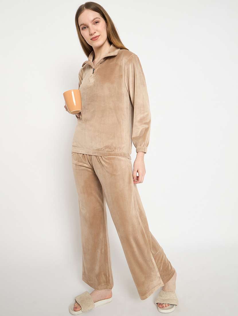 women solid velvet pyjama nightwear set - 21732307 -  Standard Image - 3