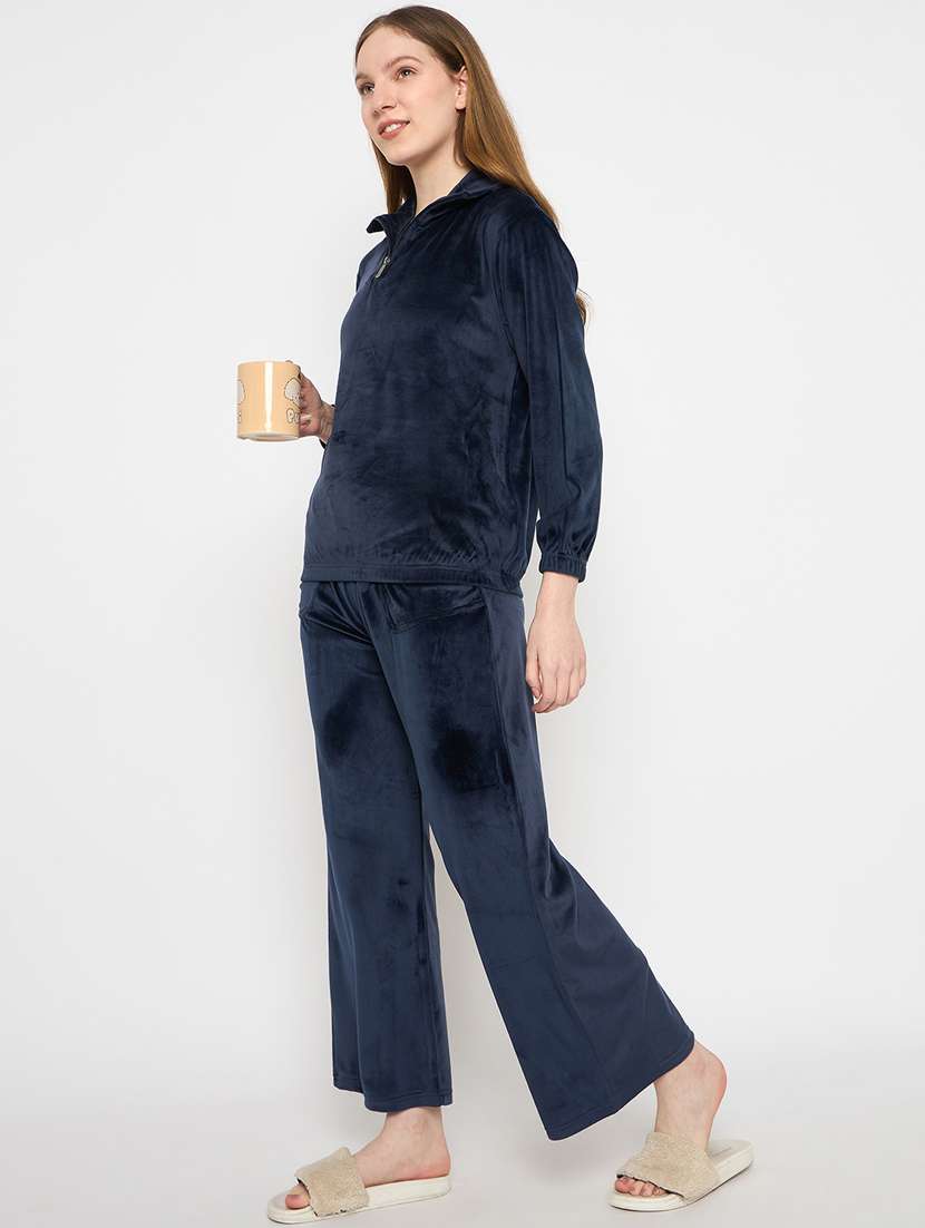 women solid velvet pyjama nightwear set - 21732310 -  Standard Image - 3