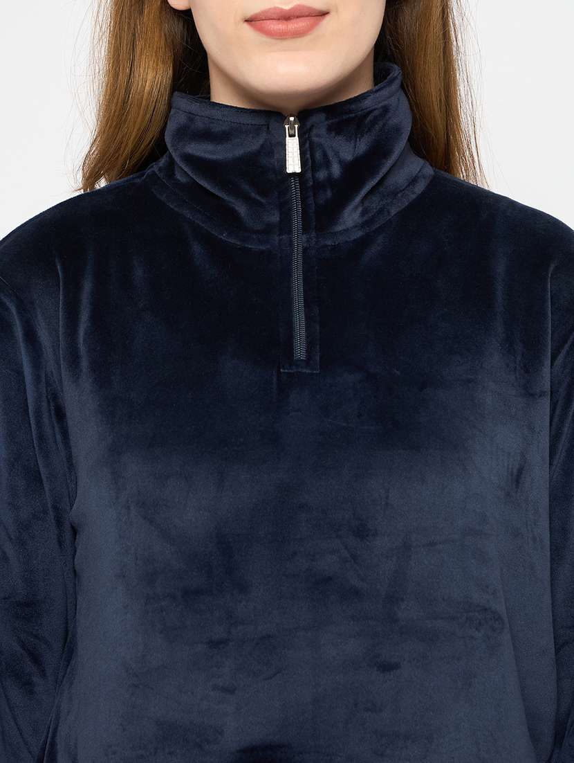 women solid velvet pyjama nightwear set - 21732310 -  Standard Image - 5