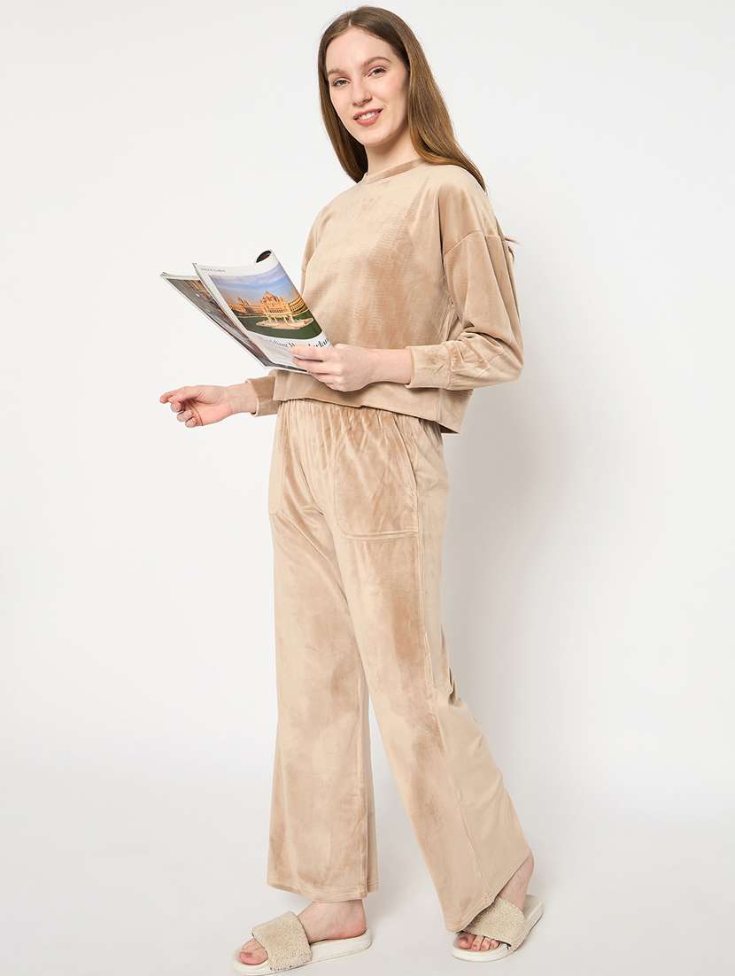 women solid velvet pyjama nightwear set - 21732312 -  Standard Image - 3