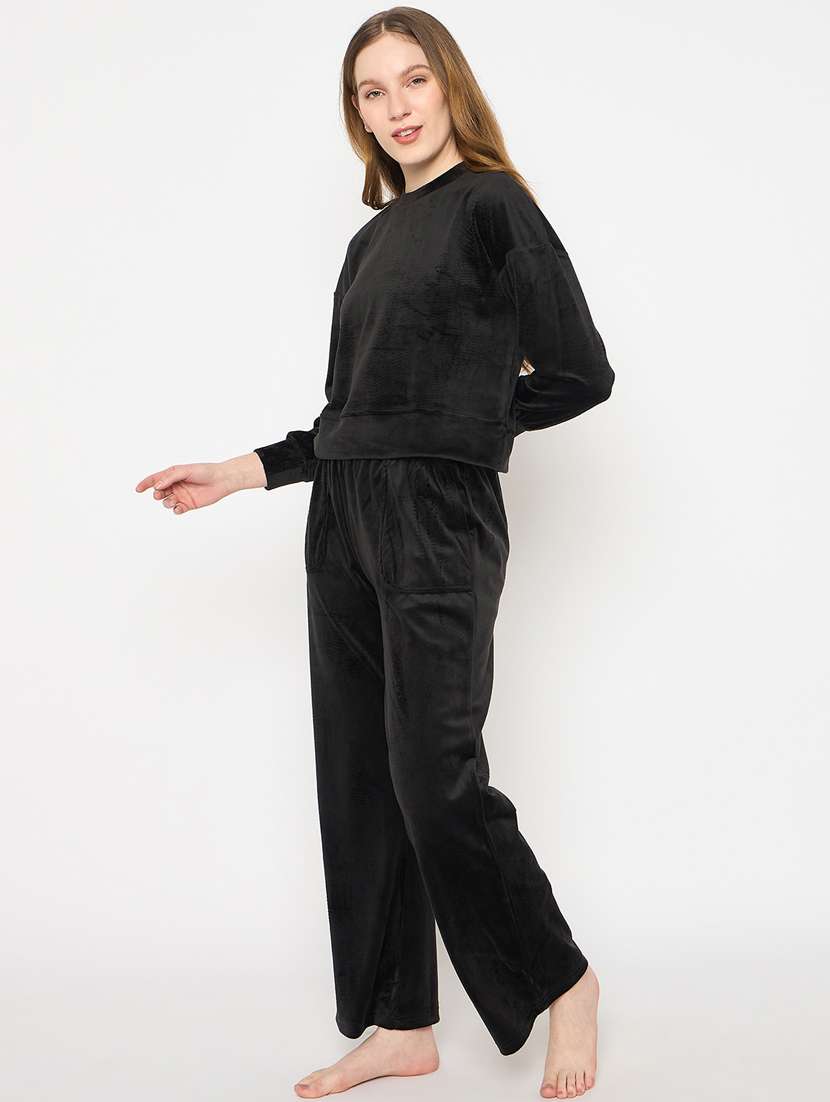 women solid velvet pyjama nightwear set - 21732313 -  Standard Image - 3