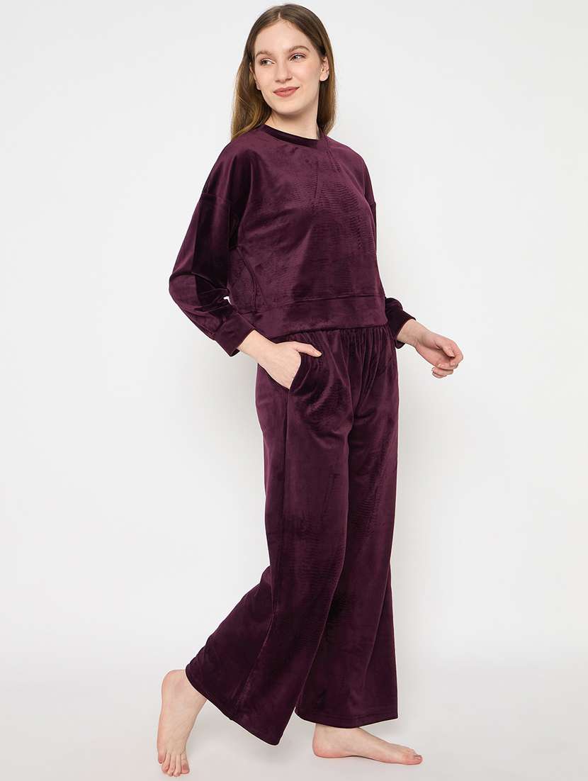 women solid velvet pyjama nightwear set - 21732315 -  Standard Image - 3