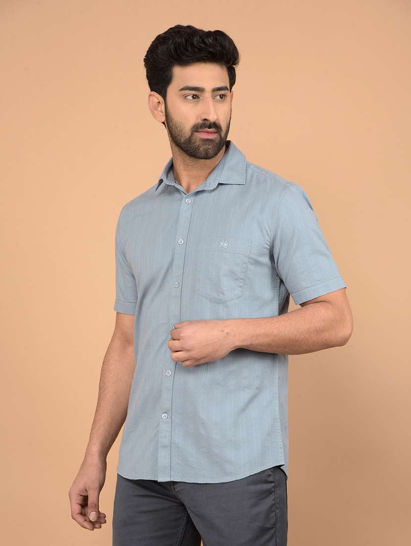men short sleeves striped casual shirt