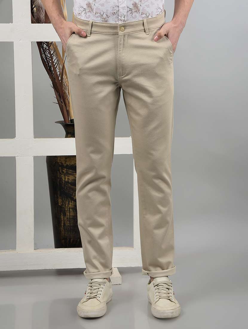 men mid rise solid chinos