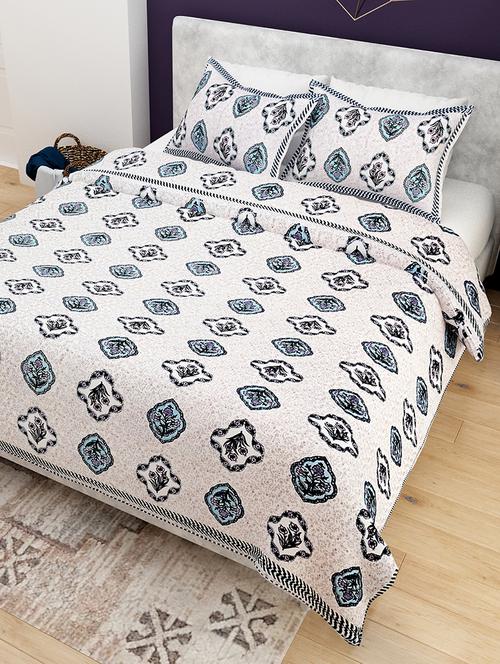 printed bedsheet with coordinated pillow covers - 21732994 - Standard Image - 0