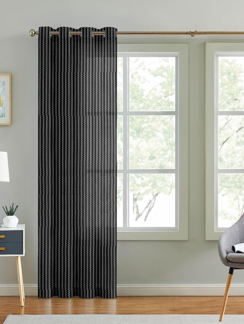 stylish and attractive printed curtains - set of 1