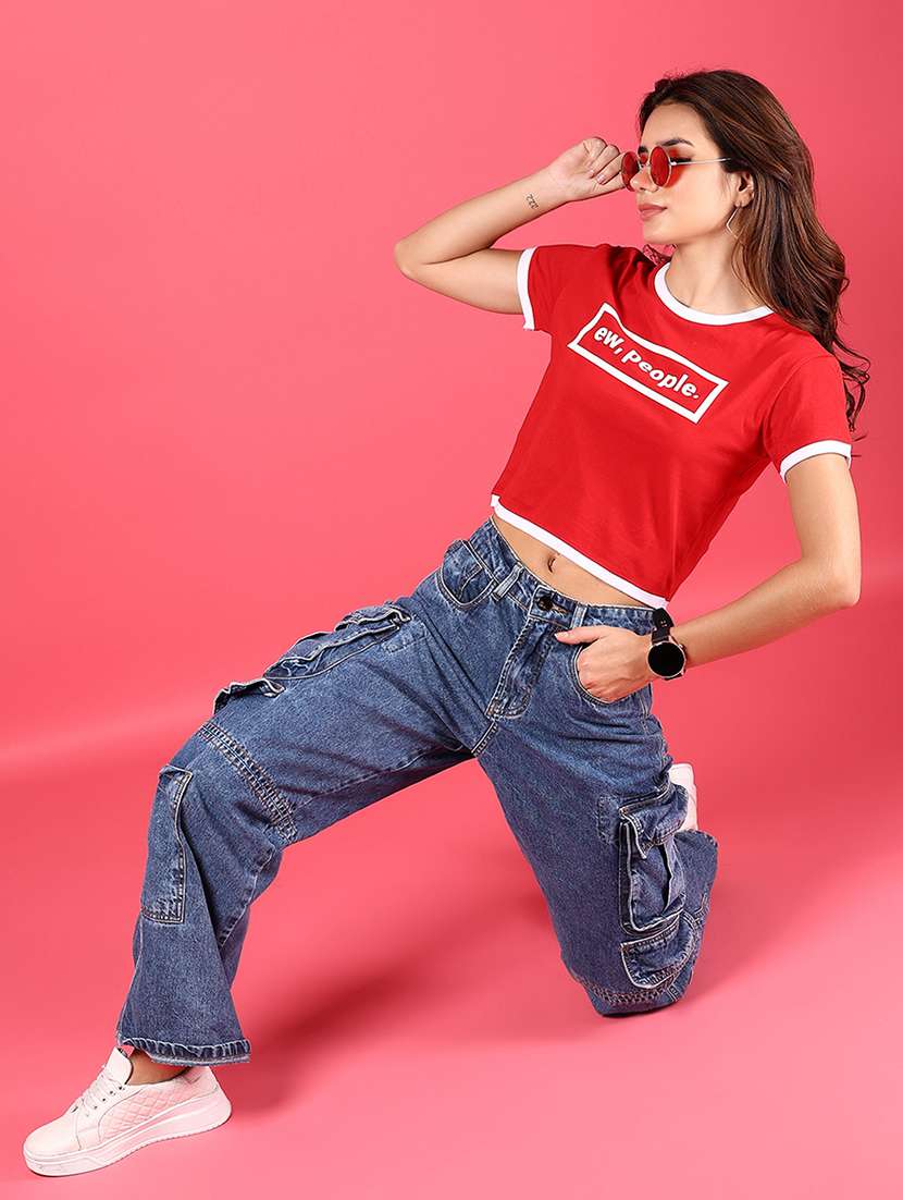 women printed short sleeves crop t-shirt - 21737811 -  Standard Image - 5