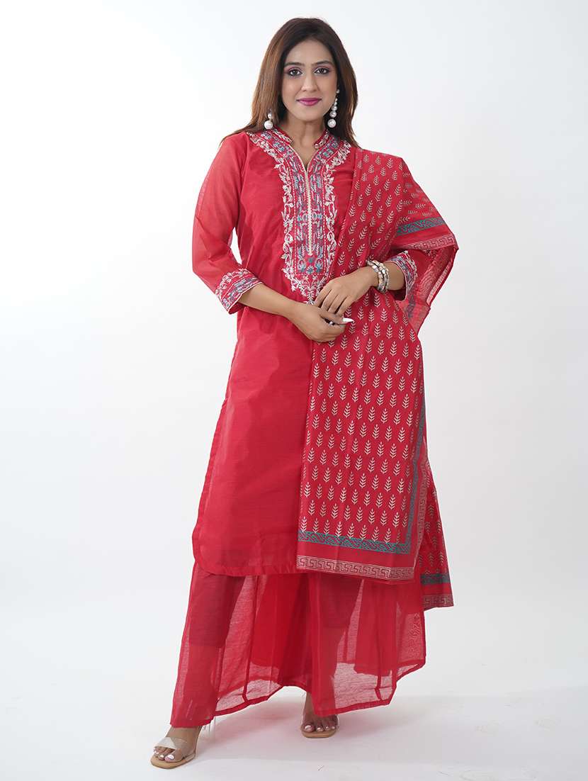 women embroidered kurta palazzo set with duaptta