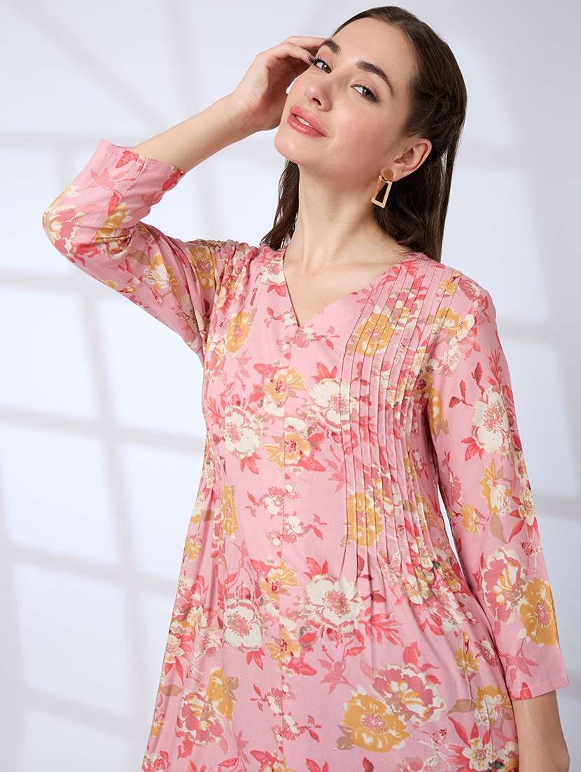 globus women pink v-neck floral print pleated front slit a-line workwear kurta - 21738557 -  Standard Image - 3