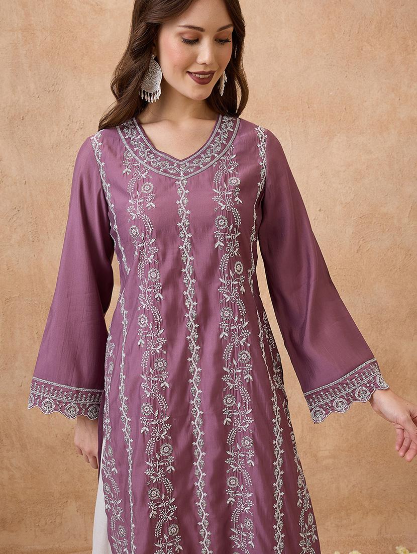 globus women pink floral embroidered v-neck scalloped bell sleeves straight festive kurta - 21738562 - Standard Image - 3