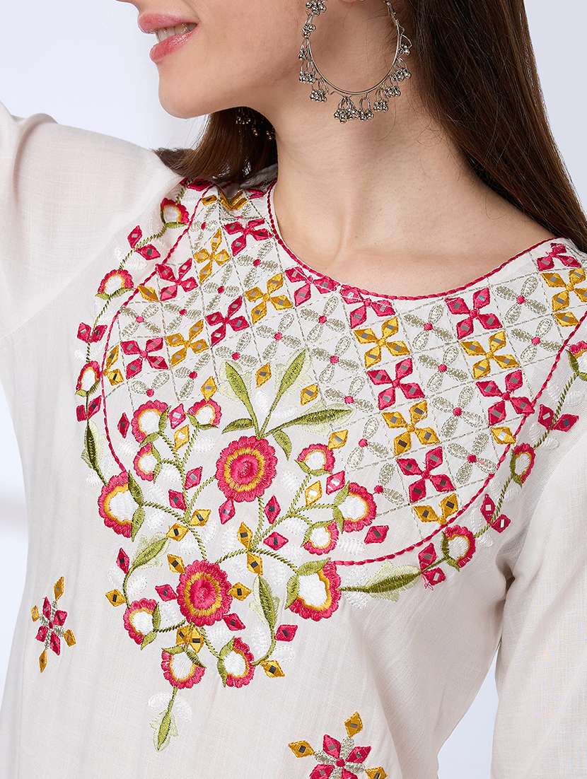 globus women off white floral embroidered yoke straight kurta with pants & tie-dye gotta lace dupatta workwear set - 21738578 -  Standard Image - 3